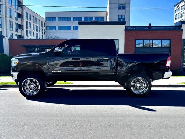 2019 RAM 1500 Image 6