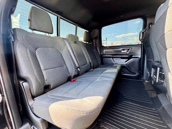 2019 RAM 1500 Image 16