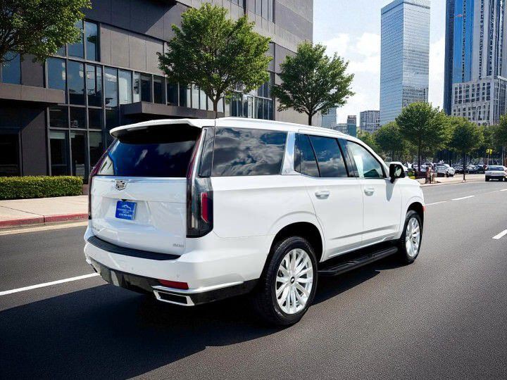 2021 Cadillac Escalade Image 3