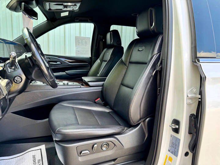 2021 Cadillac Escalade Image 10