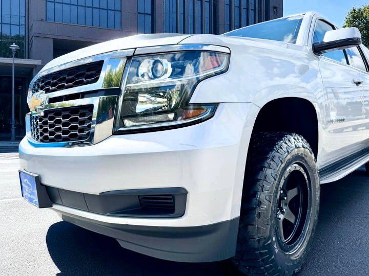 2019 Chevrolet Suburban Image 8