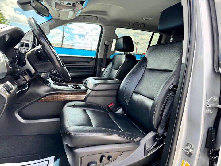 2019 Chevrolet Suburban Image 10