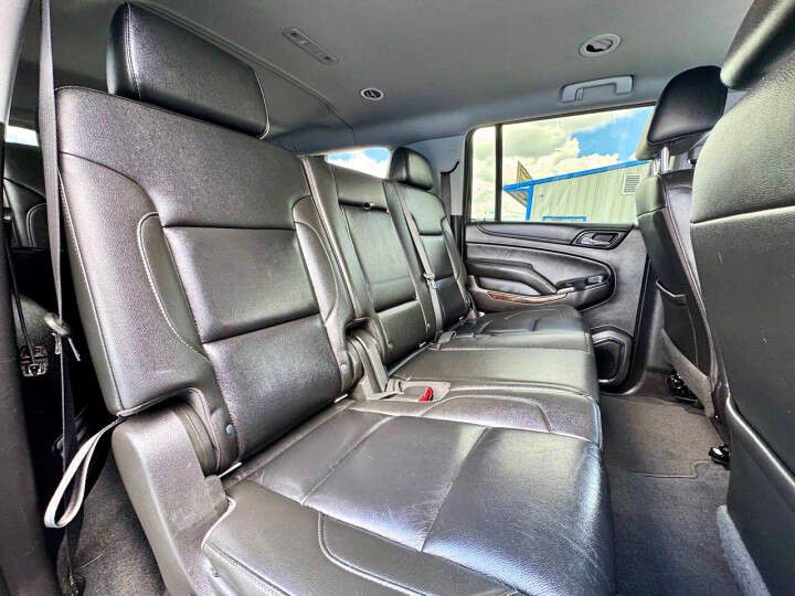 2019 Chevrolet Suburban Image 15