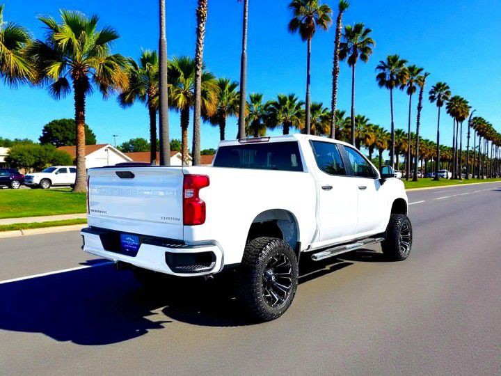 2020 Chevrolet Silverado 1500 Image 3