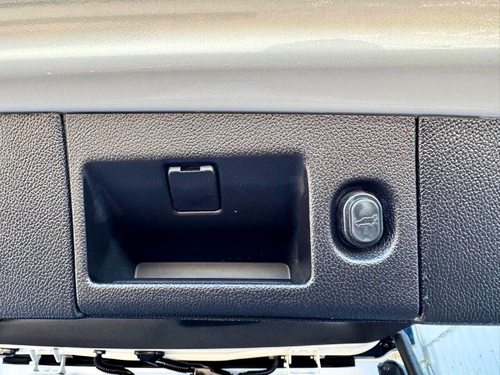 2019 Cadillac Escalade Image 18