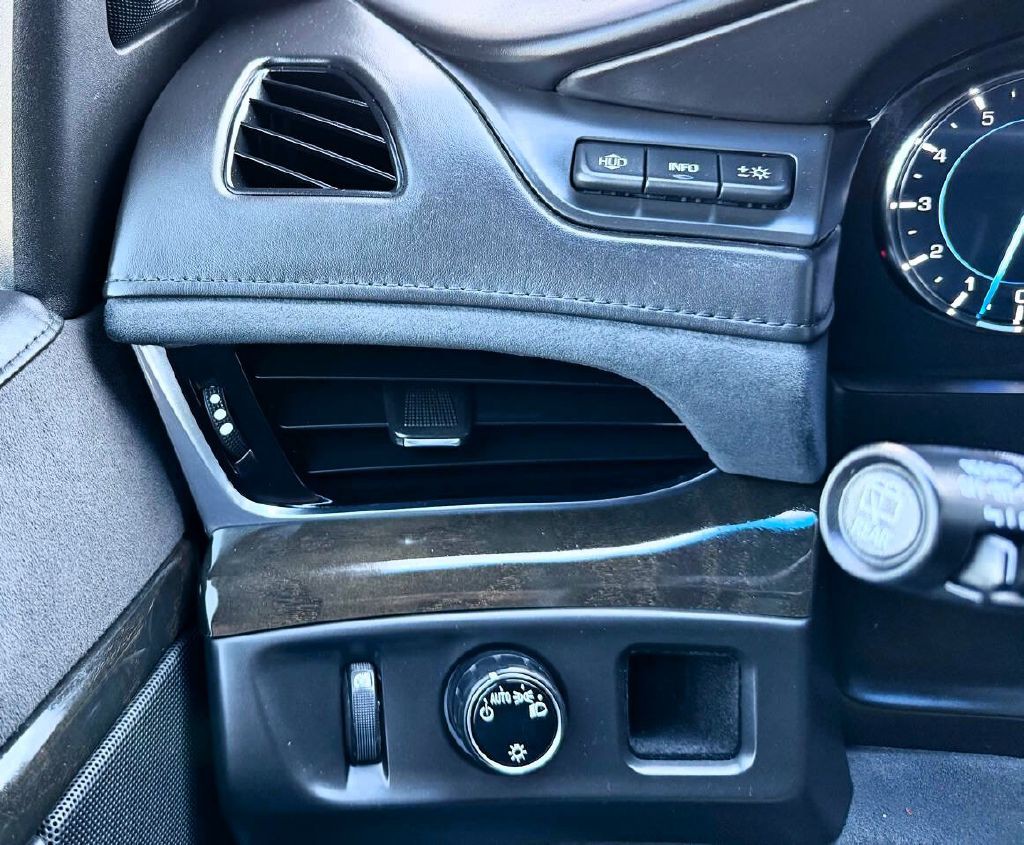 2019 Cadillac Escalade Image 22