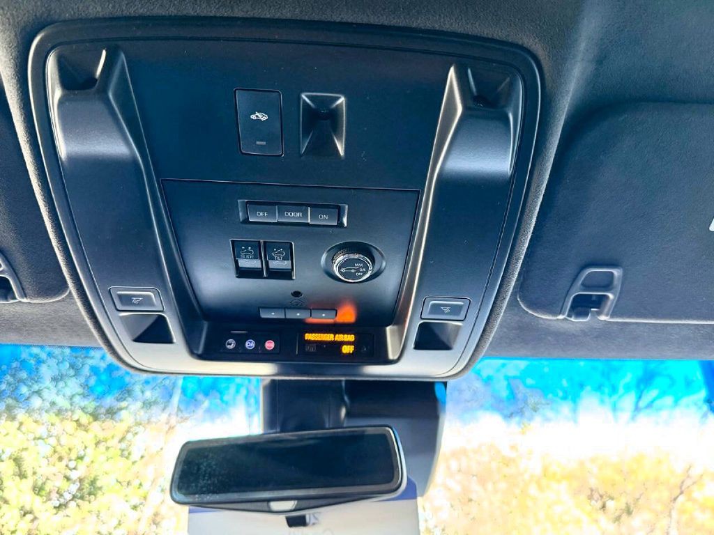 2019 Cadillac Escalade Image 27