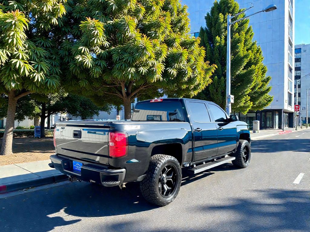 2018 Chevrolet Silverado 1500 Image 3