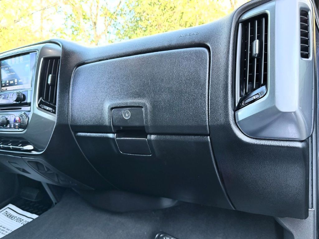 2018 Chevrolet Silverado 1500 Image 16