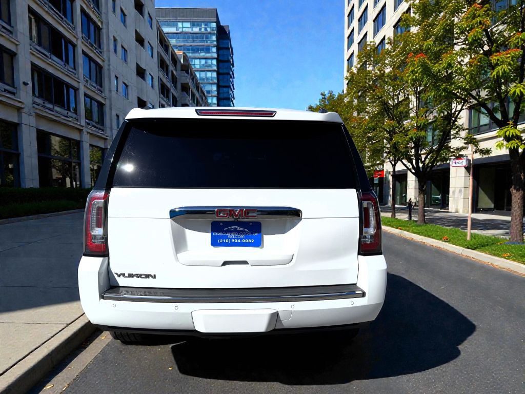 2017 GMC Yukon Image 4