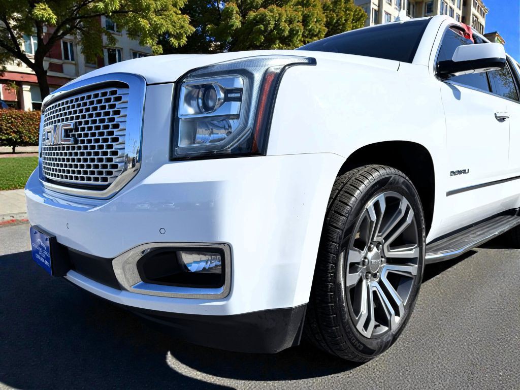 2017 GMC Yukon Image 9