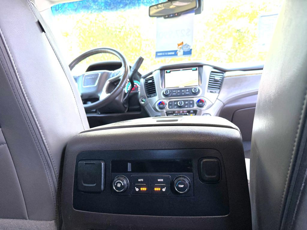 2017 GMC Yukon Image 17