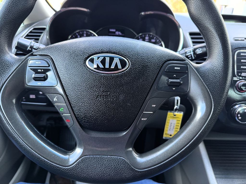 2016 Kia Forte Image 18