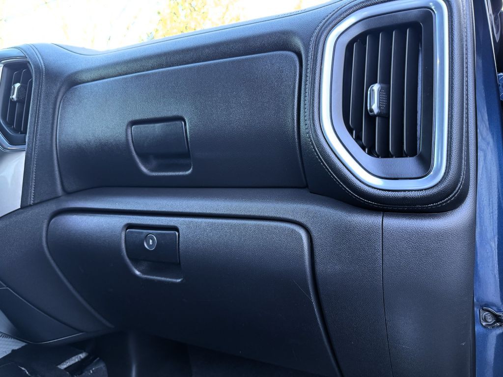 2021 Chevrolet Silverado 1500 Image 12