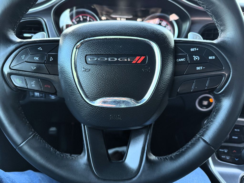 2017 Dodge Challenger Image 16