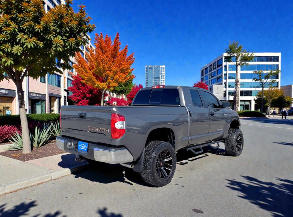 2018 Toyota Tundra Image 3