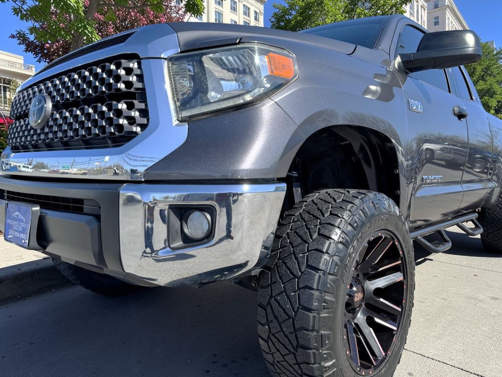 2018 Toyota Tundra Image 9