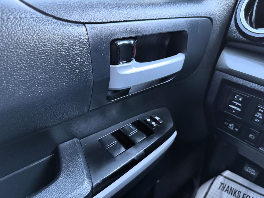 2018 Toyota Tundra Image 17