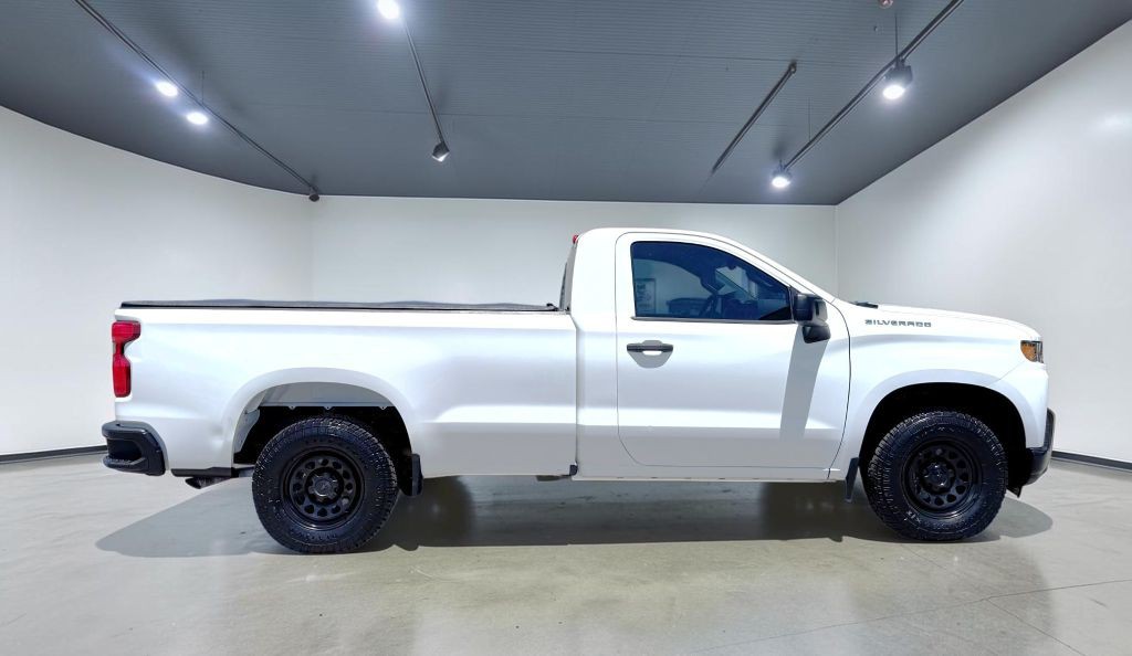 2019 Chevrolet Silverado 1500 Image 2