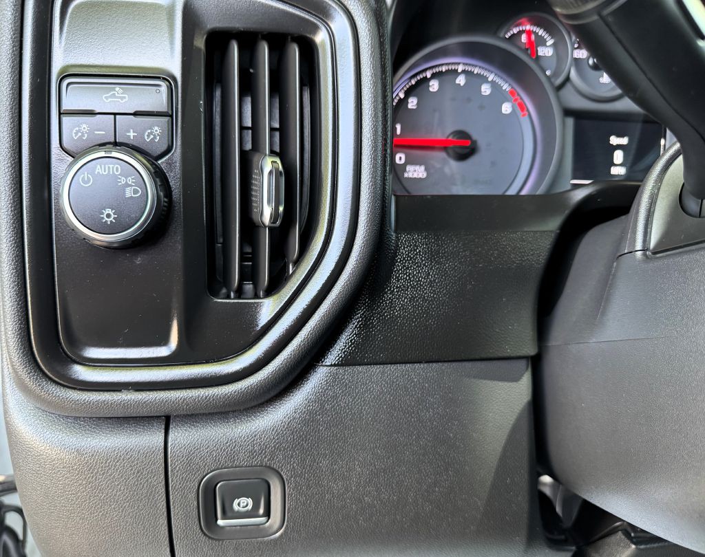 2019 Chevrolet Silverado 1500 Image 16