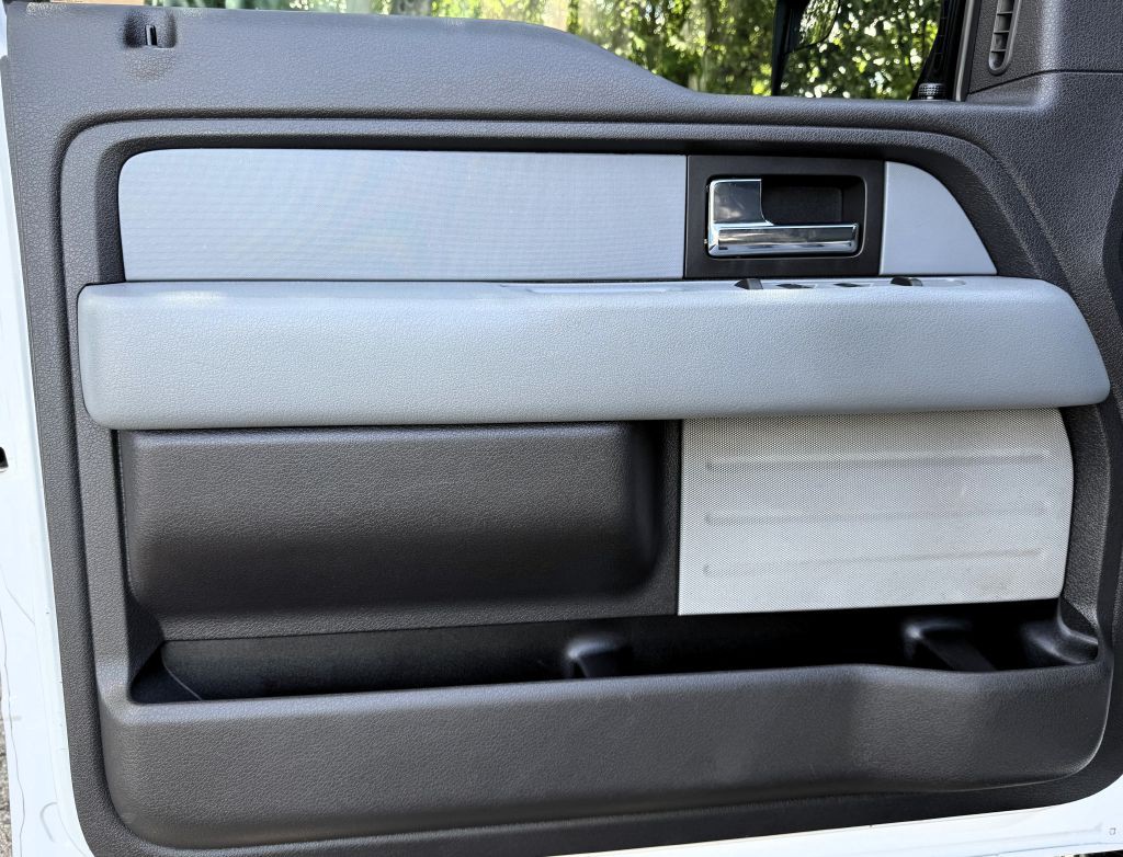 2013 Ford F-150 Image 12