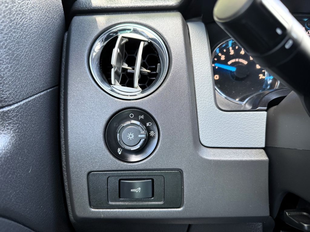 2013 Ford F-150 Image 18