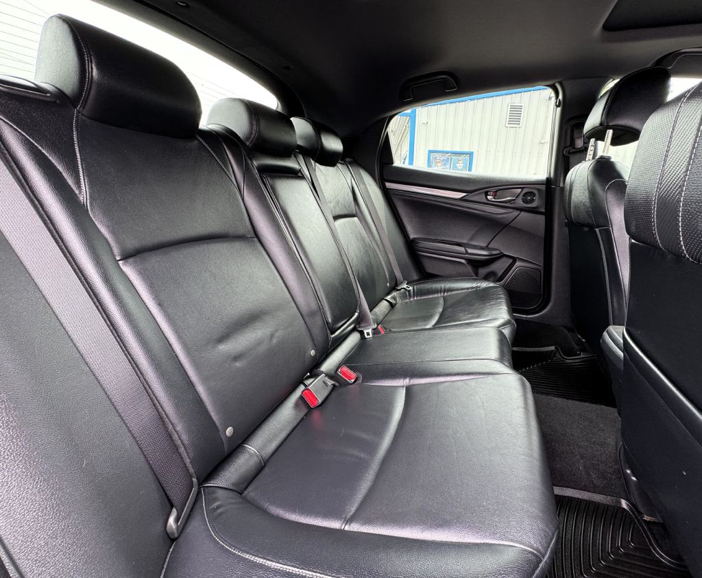 2017 Honda Civic Image 14