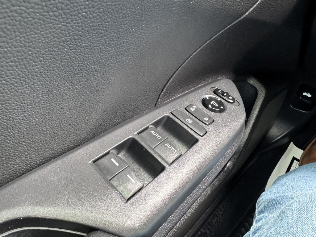 2017 Honda Civic Image 16