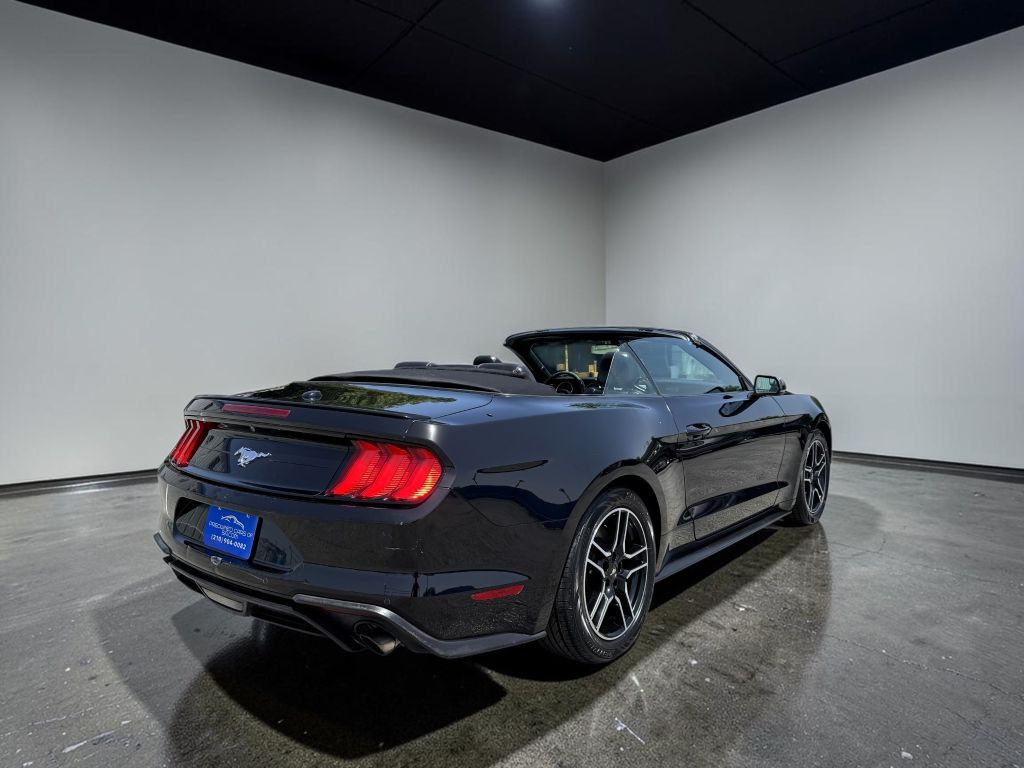 2020 Ford Mustang Image 3