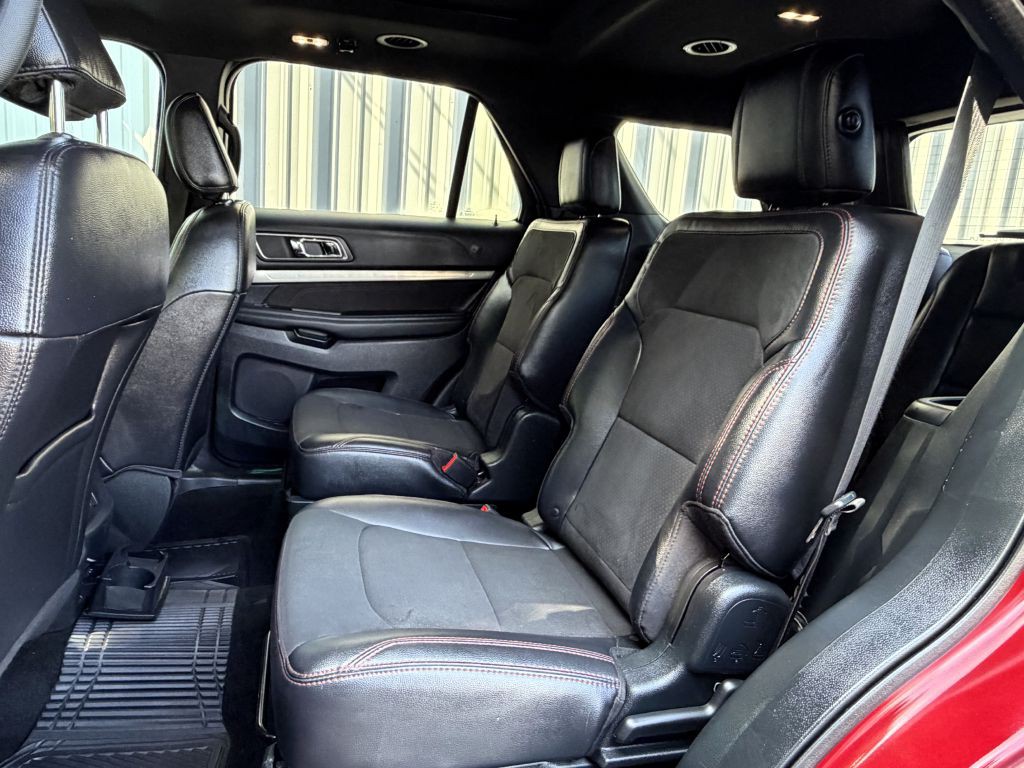 2019 Ford Explorer Image 11