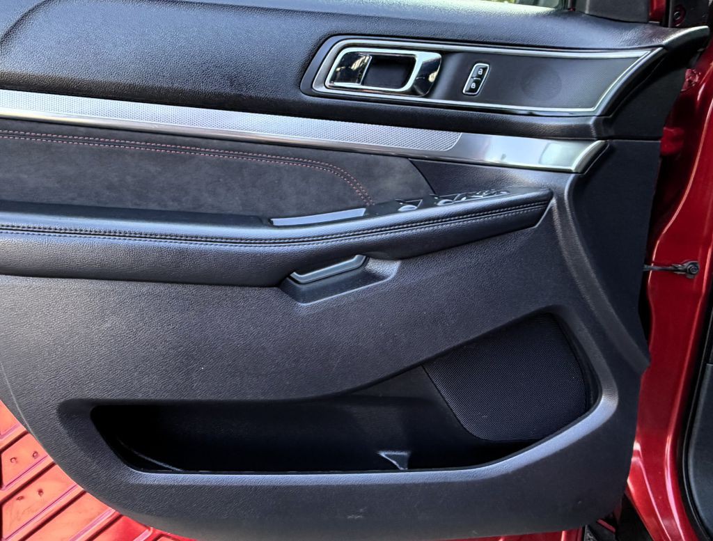 2019 Ford Explorer Image 13