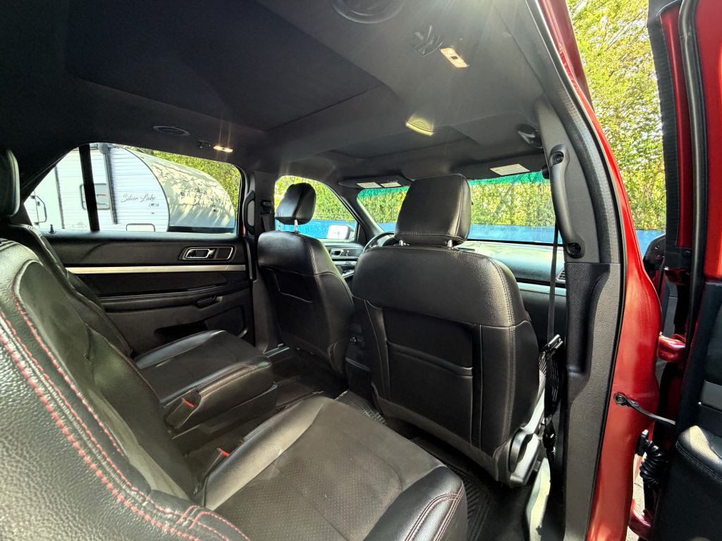 2019 Ford Explorer Image 17