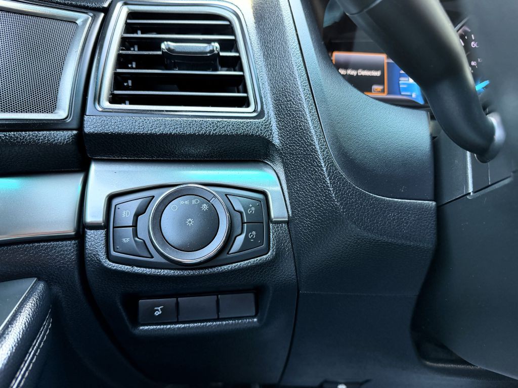 2019 Ford Explorer Image 22