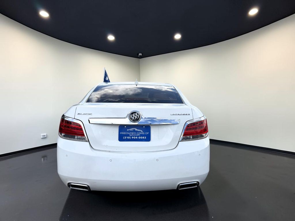 2013 Buick Lacrosse Image 4