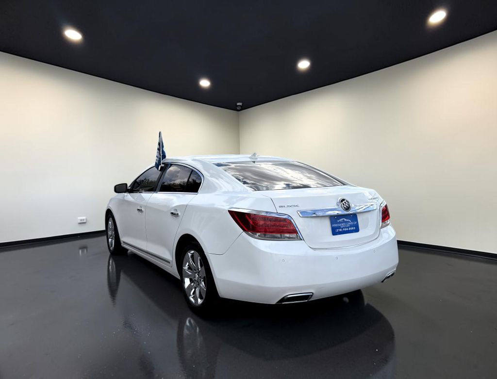 2013 Buick Lacrosse Image 5