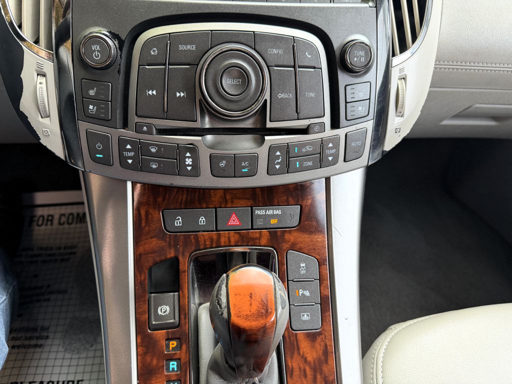 2013 Buick Lacrosse Image 21