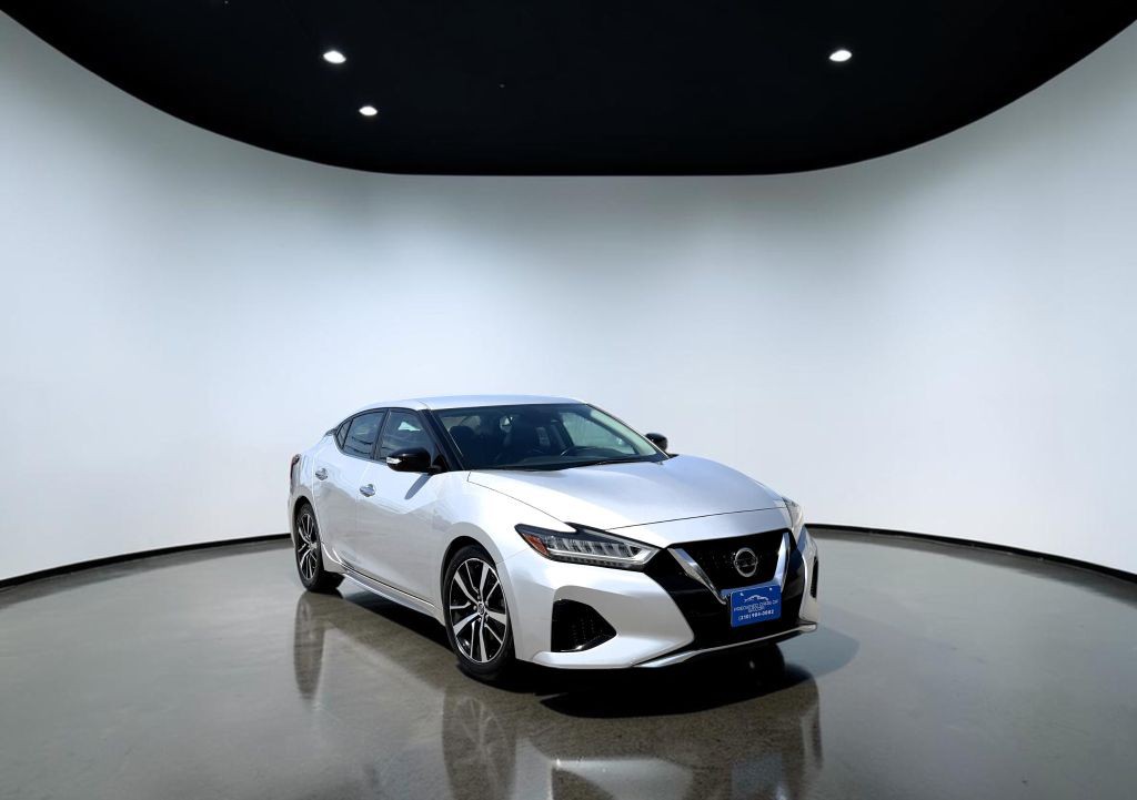 2021 Nissan Maxima Image 1