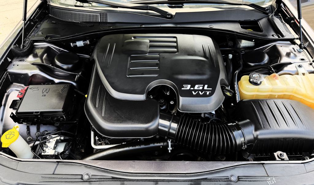 2017 Chrysler 300 Image 18