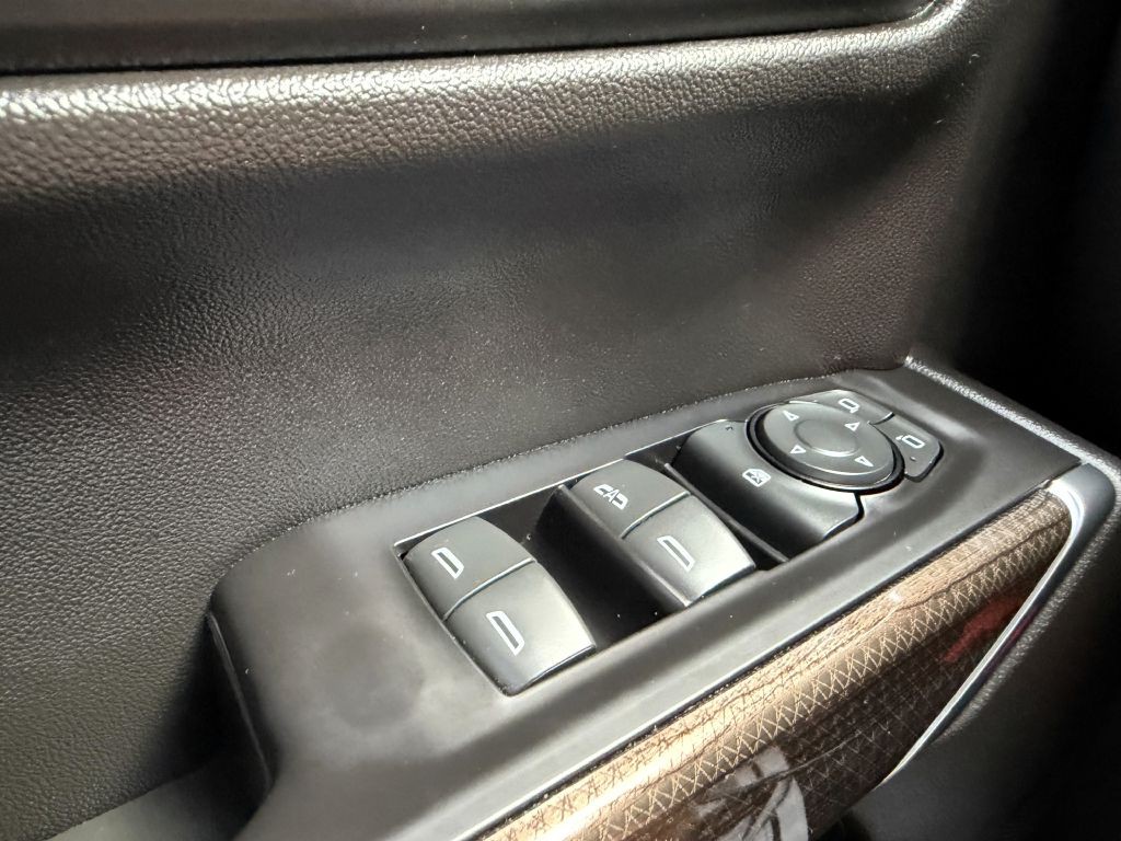 2019 Chevrolet Silverado 1500 Image 17