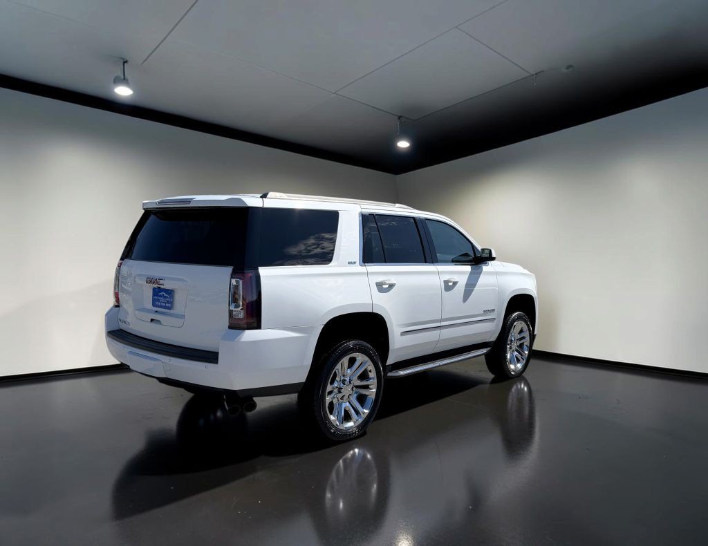 2017 GMC Yukon Image 3