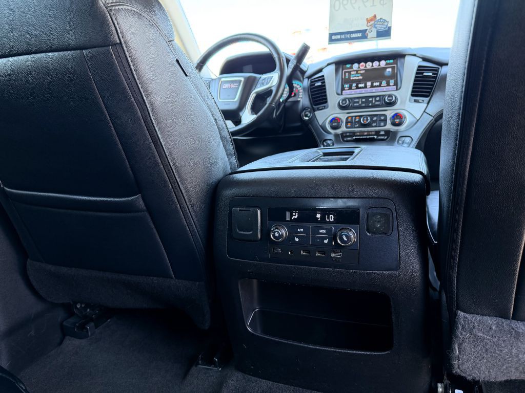 2017 GMC Yukon Image 17