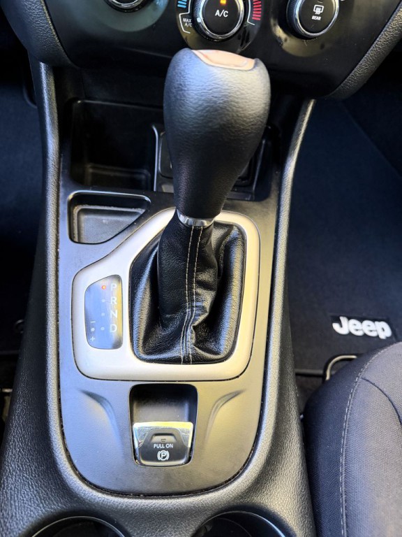 2018 Jeep Cherokee Image 20