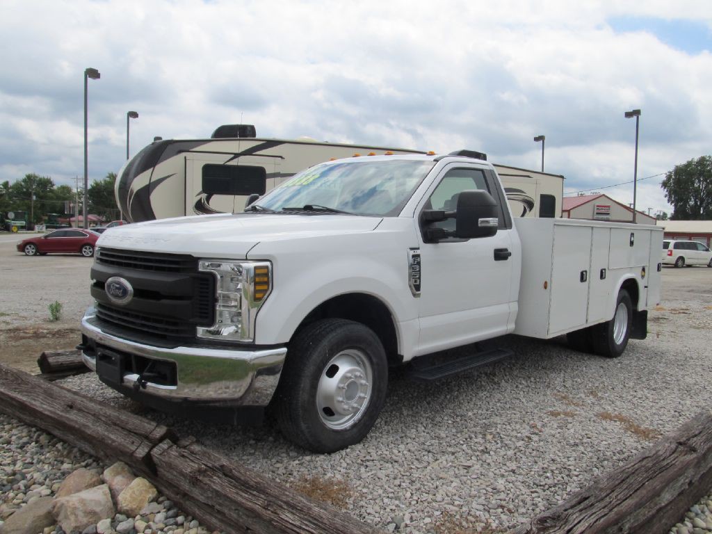 2018 Ford F-350 Image 2