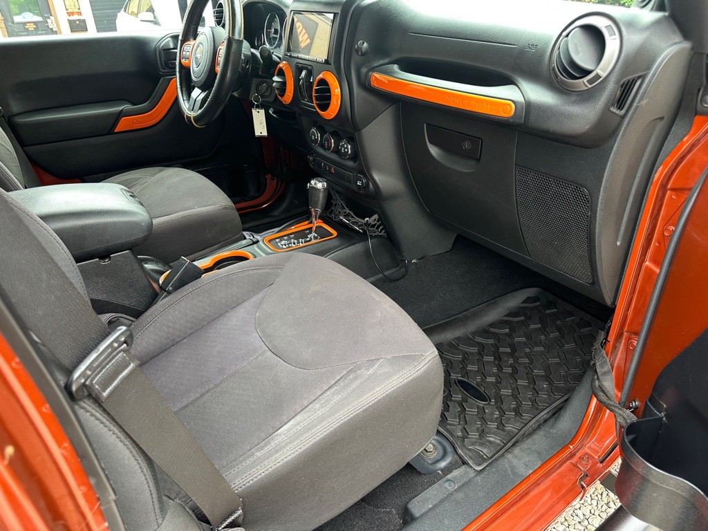 2014 Jeep Wrangler Unlimited Image 11