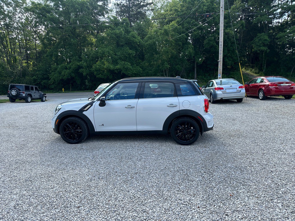 2012 MINI Cooper Image 4