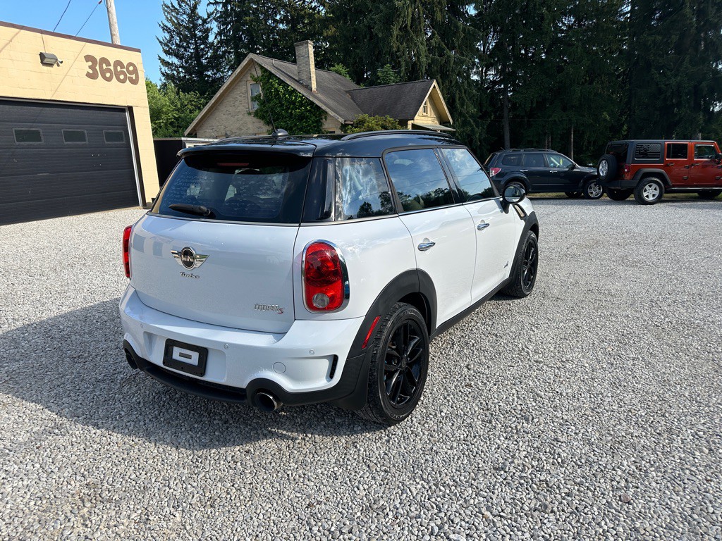 2012 MINI Cooper Image 7