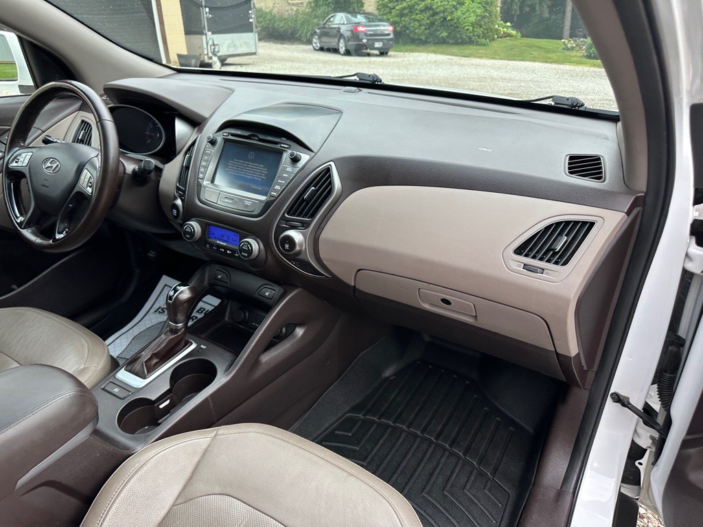 2014 Hyundai Tucson Image 12