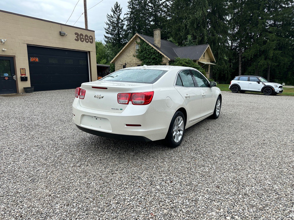 2013 Chevrolet Malibu Image 7