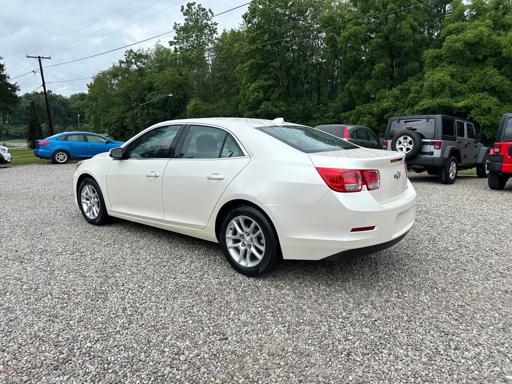 2013 Chevrolet Malibu Image 9