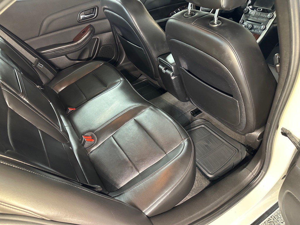 2013 Chevrolet Malibu Image 14